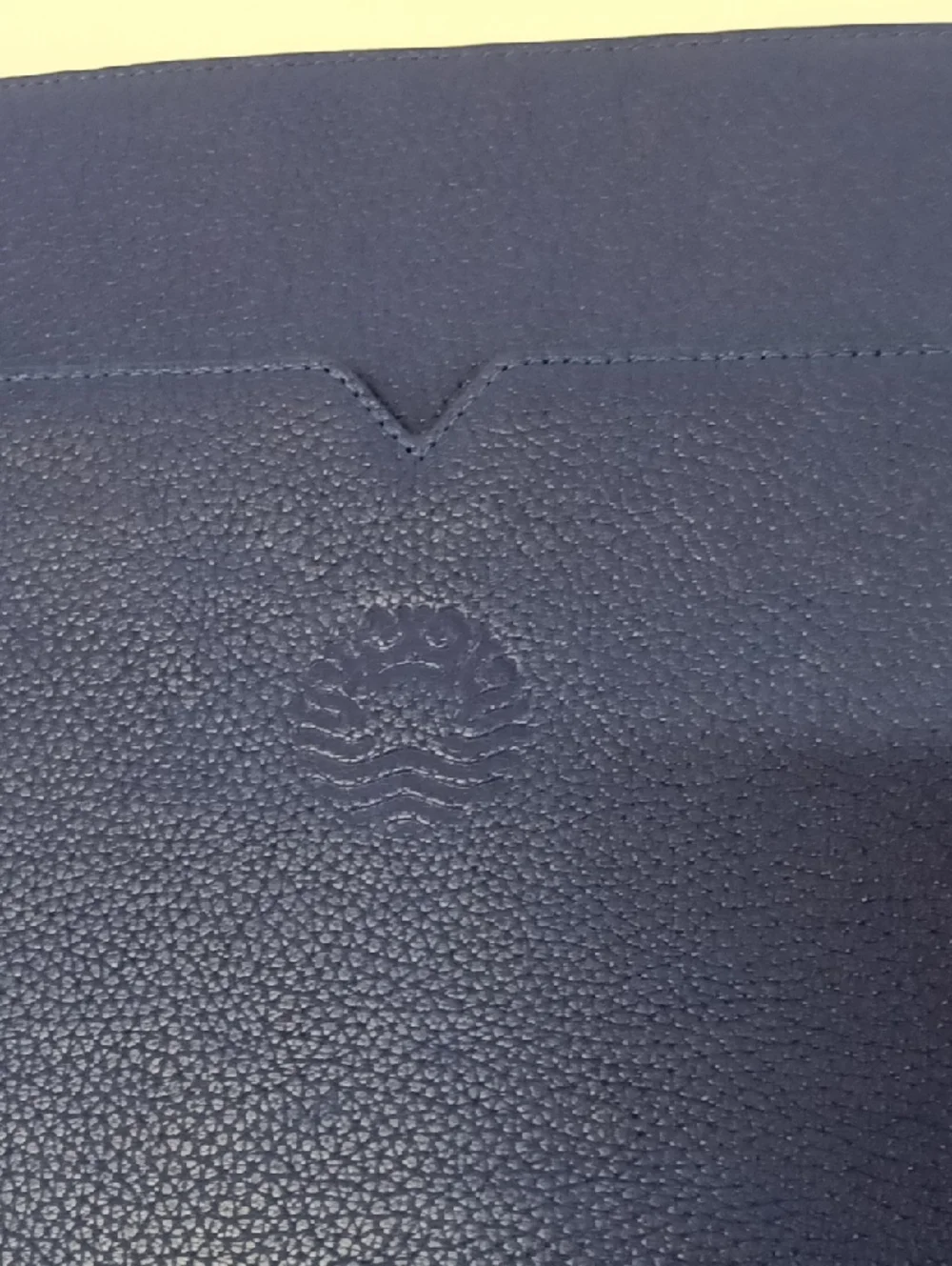 Royce New York Genuive Pebble Leather Document Holder/ Folio Royal Blue